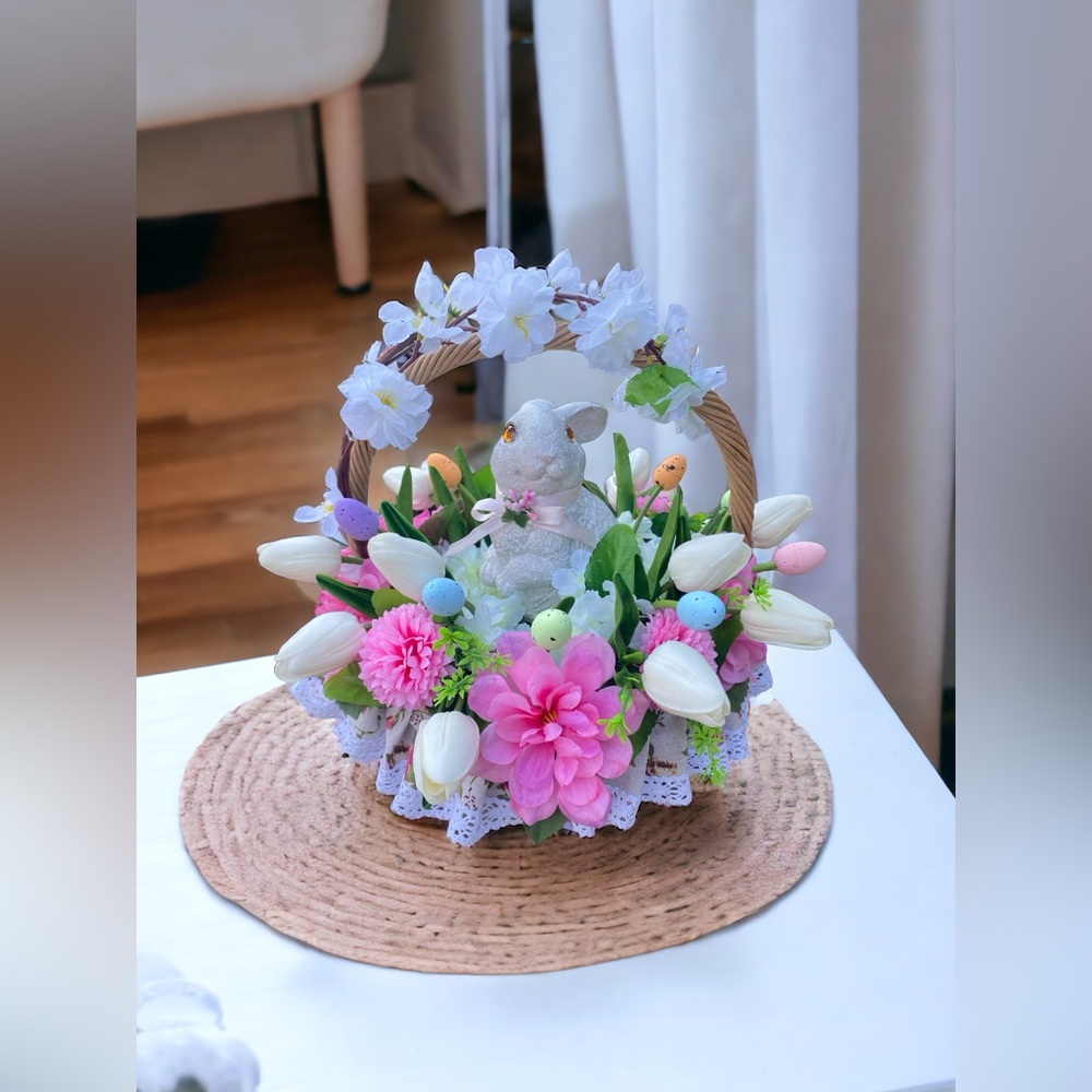 Handmade Easter decor. Easter centerpiece. Easter decor. Easter composition.